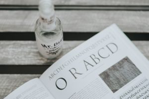 出世運も見込める！女性らしくも、かっこよくも使えるグレーカラー(灰色)をインテリアに取り入れるには？